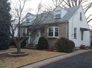 705 Summit Rd, Union, NJ 07083