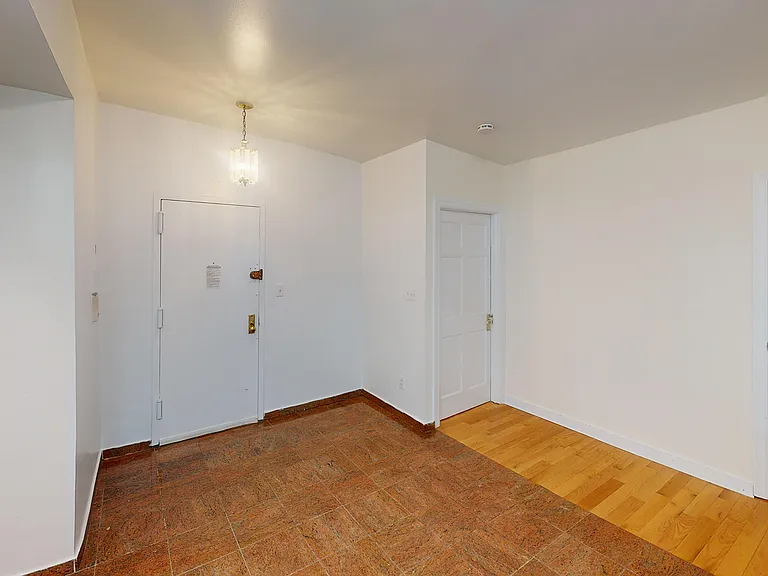29 E 37th St #5B — Photo 12