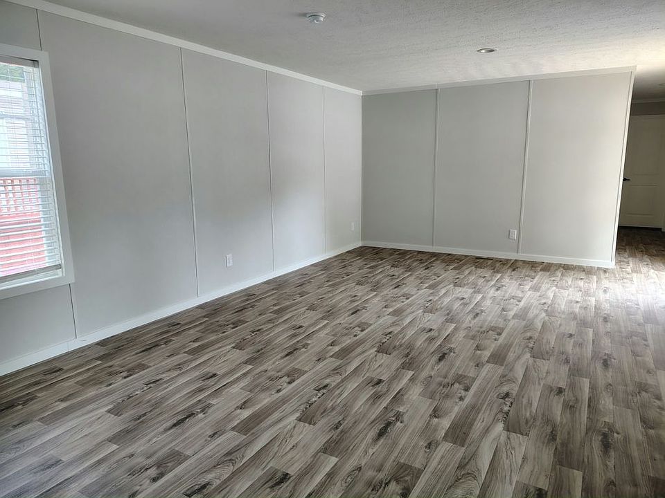 1st image of 4801 Sunset Blvd #18