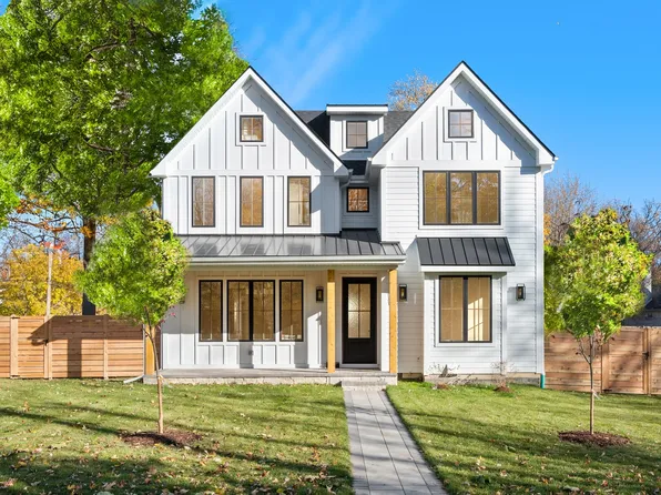 747 Walden Rd, Winnetka, IL 60093