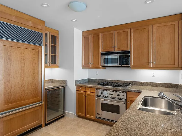 765 Market St #33H — Photo 10