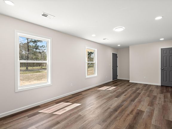 5th image of 1227 Pineville Cir
