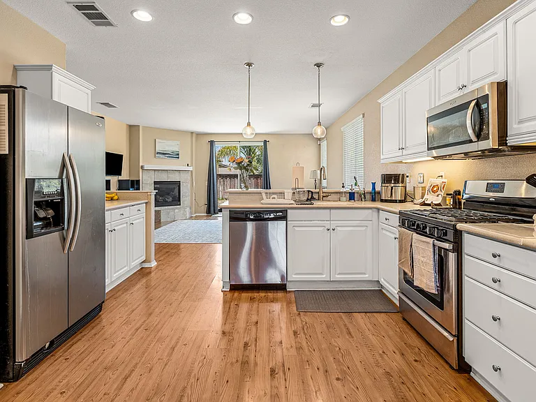 31844 Empresa Cir — Photo 6