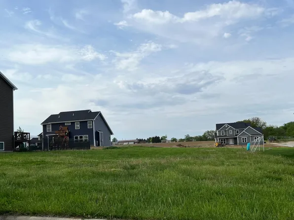 6501 W Callahan Ct, Edwards, IL 61528