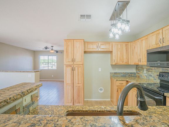 3rd image of 17635 W Watson Ln