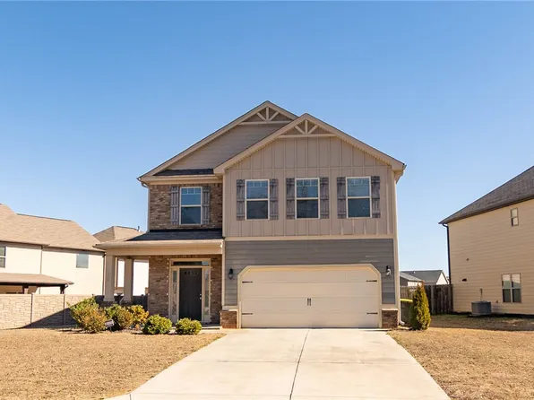 125 Deer Dr, Greenville, SC 29611