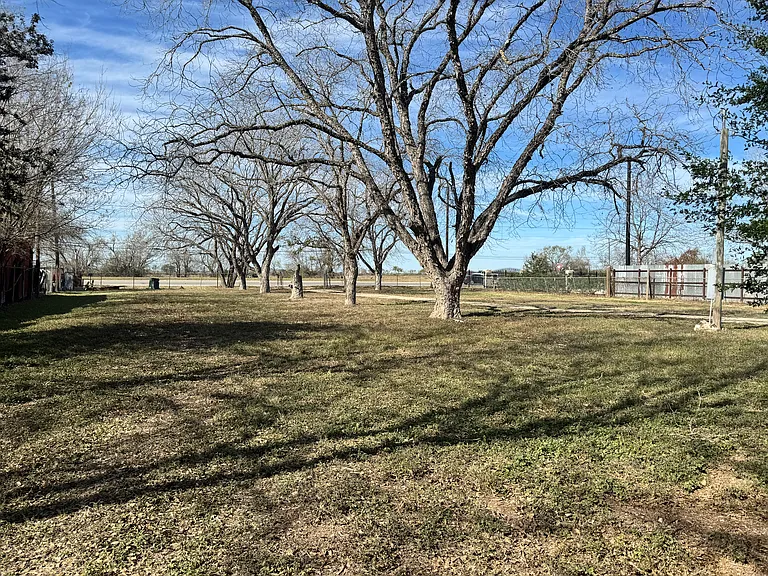 17310 State Highway 16 S — Photo 15
