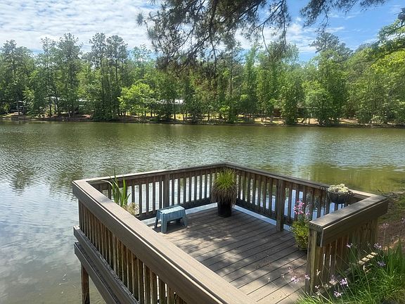 3rd image of 1590 Lullwater Cir SE