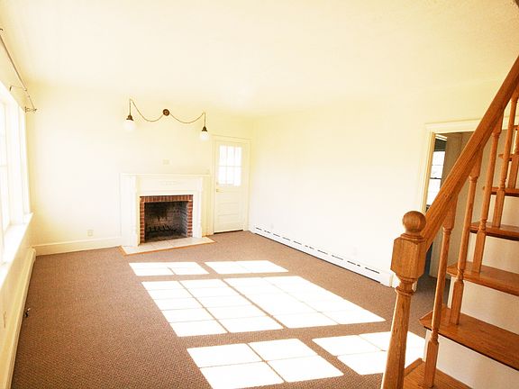 2nd image of 803 E Cawson St