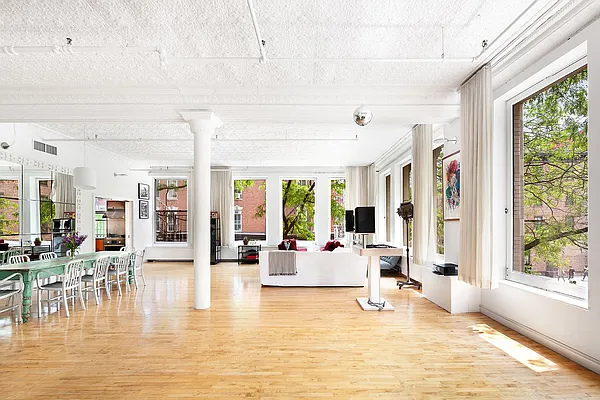 Rented by Compass | media 16