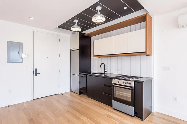 Rented by Nooklyn NYC LLC | media 74