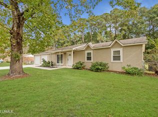 1993 Colonial Ave, Beaufort, SC 29906