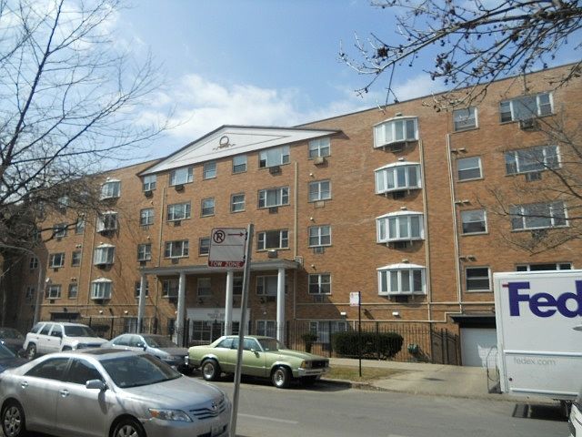 1st image of 5920 N Kenmore Ave APT 314