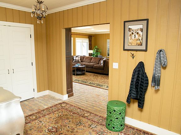 5th image of 17501 Holt Ct