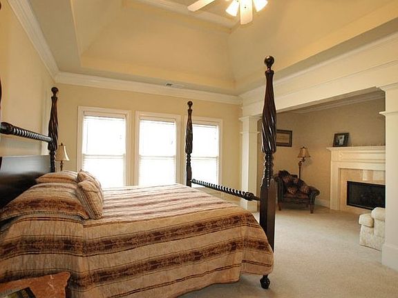 Master Bedroom and Sitting Area