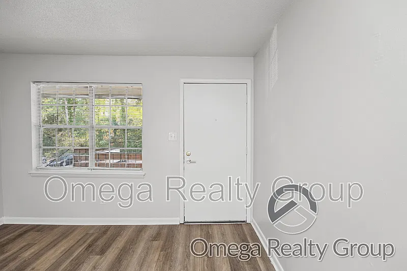 The Woodley Apartments — Photo 4