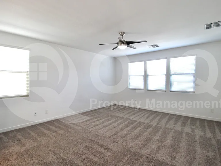 1158 E Sabino Dr — Photo 12