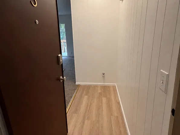 825 W Thomas L Pkwy Unit 3, Lansing, MI 48917