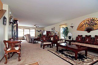 3rd image of 3916 Foxglove Dr