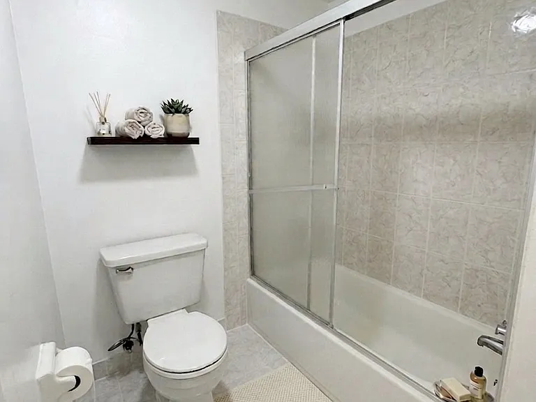 9921 Bustleton Ave — Photo 5