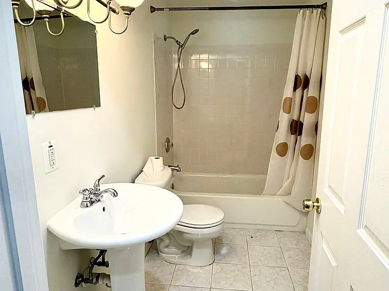 21282 Hedgerow Ter — Photo 16