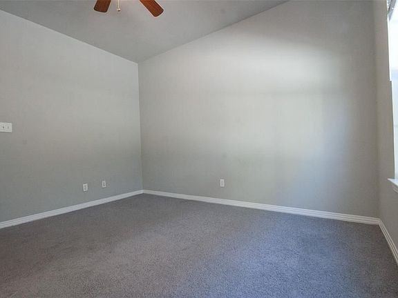 4th image of 2410 Leon St #203-A