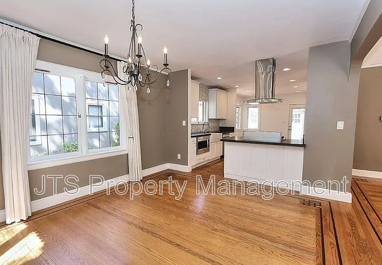 937 Sonoma Way — Photo 26
