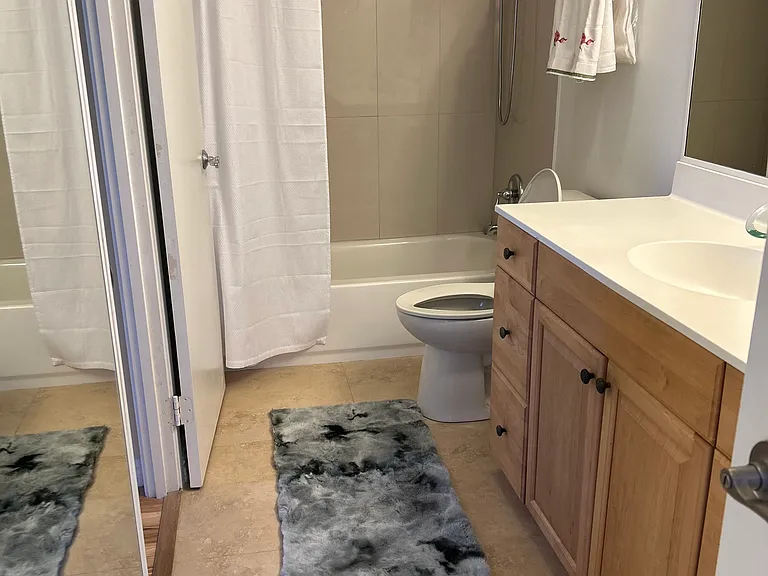 1301 Miami Gardens Dr #1421W — Photo 16