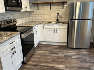 4806 Winterset Dr, Minnetonka, MN 55343
