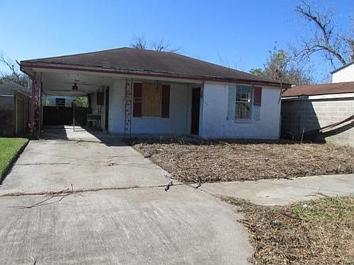 1st image of 8026 Vanderkloot Ave