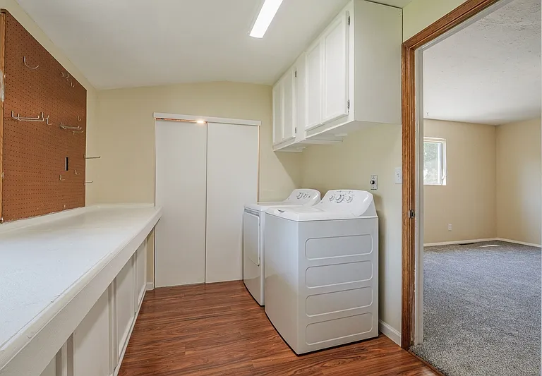718 Brassie Dr — Photo 10
