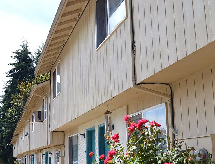 Arrowsmith Apartments — Photo 29