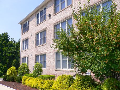 Building Photo 5
