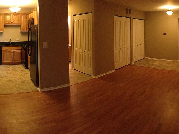Living Room / Kitchen