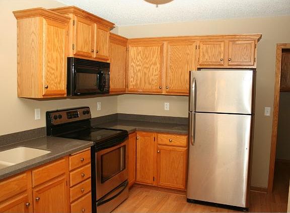 3rd image of 4043 Wilshire Cir #19
