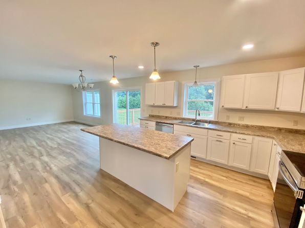 18 Chase Ct