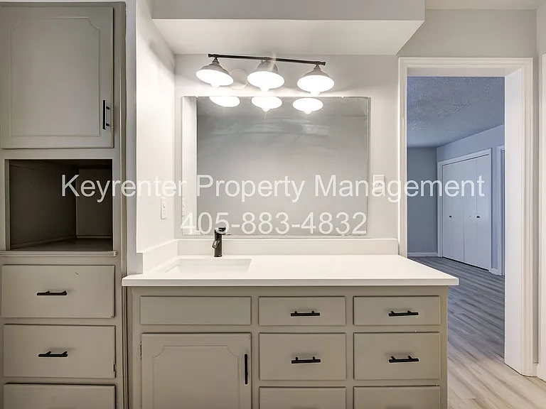 1309 Crown Point Ave #4 — Photo 24
