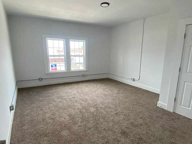 13000 Buckeye Rd #10 — Photo 8