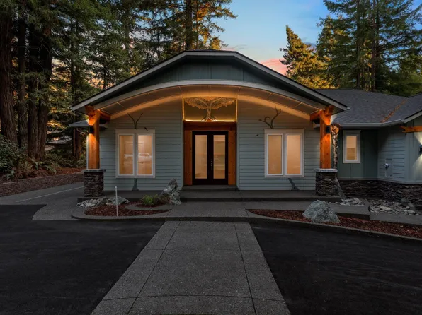 211 Bell Hole Loop, Crescent City, CA 95531