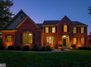 700 Goddard Dr, York, PA 17402