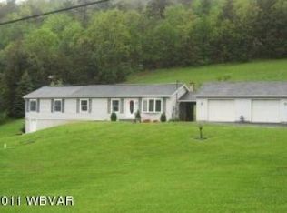 1271 Arbutus Dr, Lock Haven, PA 17745