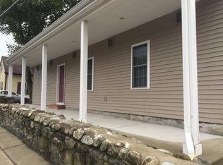 17 Main St, Plainfield, CT 06374