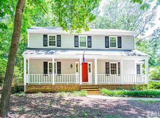 106 Abbey Ln, Cary, NC 27511