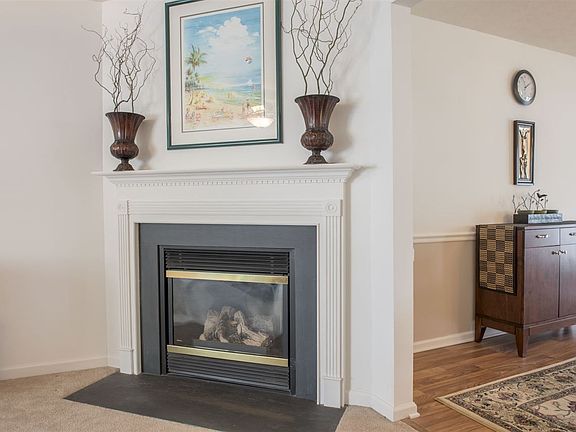 5th image of 380 Hickory Grove Cir