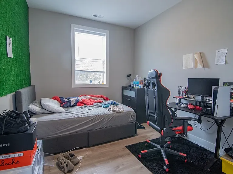 2448 N Albany Ave #3S — Photo 9