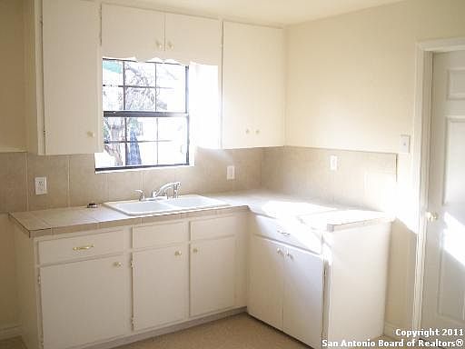 2nd image of 447 Continental Ave