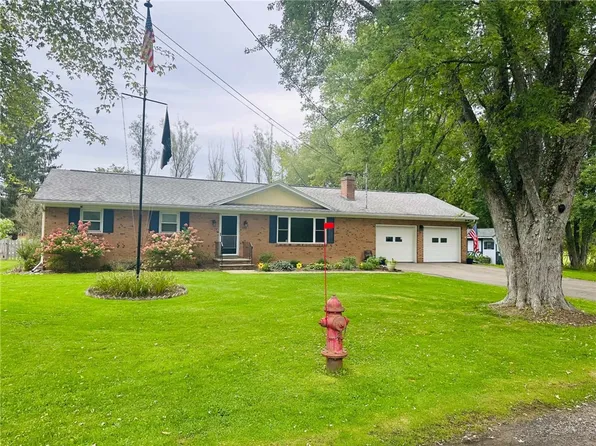 111 Olsen Dr, South New Berlin, NY 13843