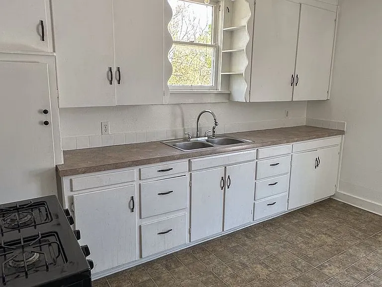 821 S Campbell Ave #B — Photo 18