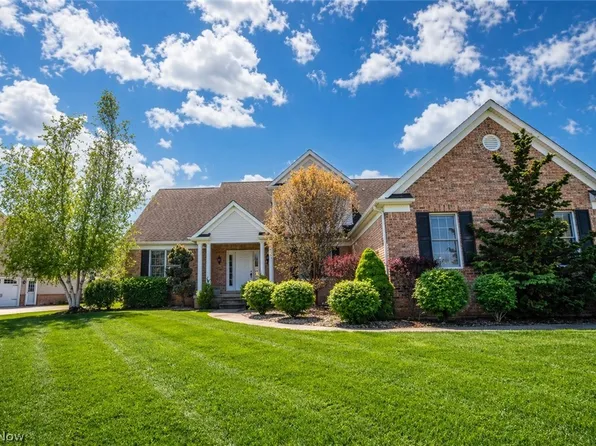 1204 Stone Crossing St NE, Canton, OH 44721