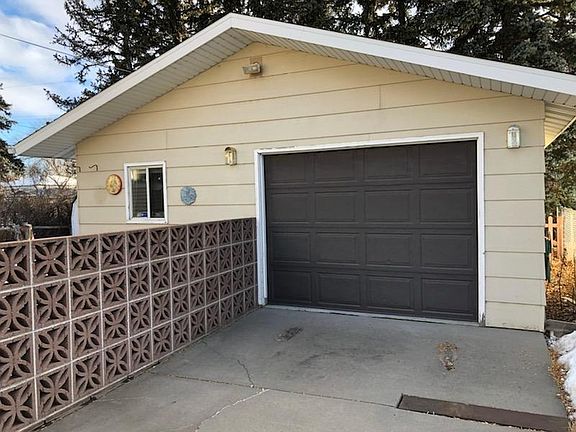 3rd image of 2726 Broadwater Ave